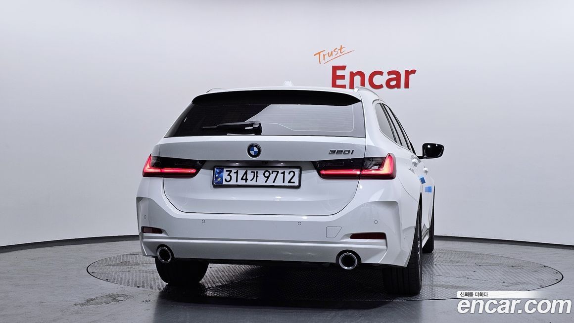 BMW 3-Series 2024