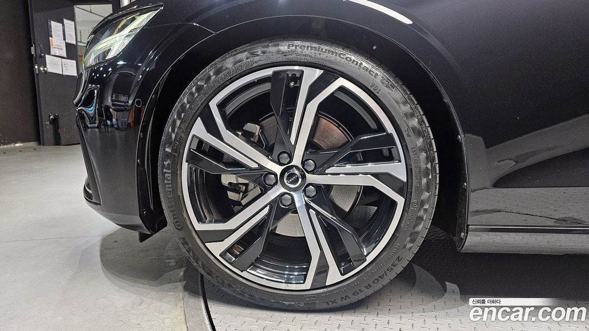 Volvo S60 2024