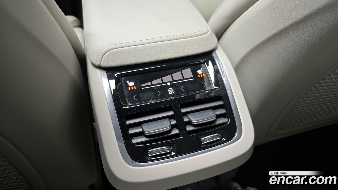 Volvo S60 2024