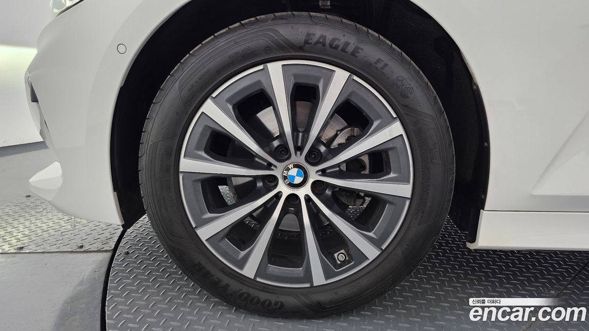 BMW 3-Series 2024