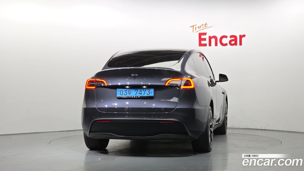 Tesla Model Y 2022