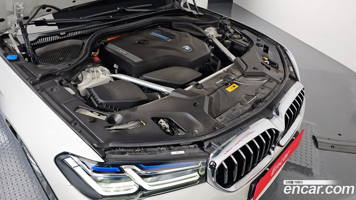 BMW 5-Series 2022