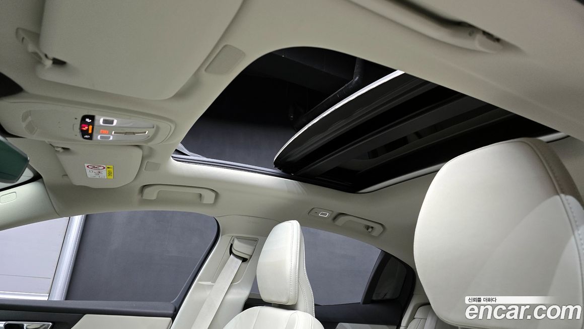 Volvo S60 2024