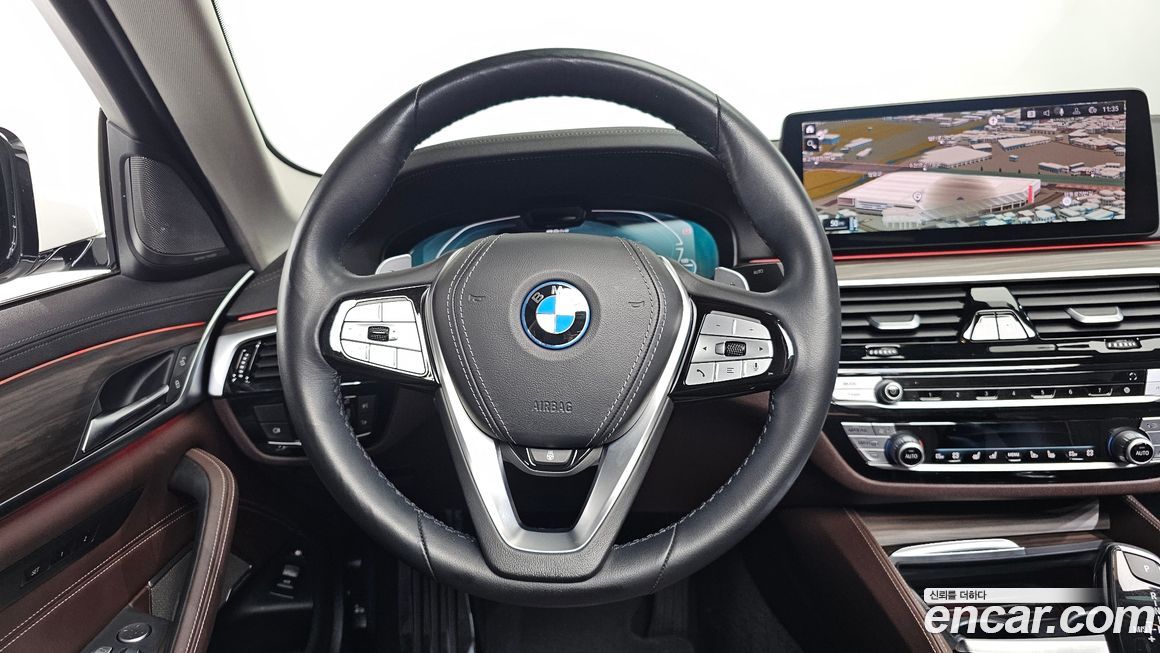 BMW 5-Series 2022