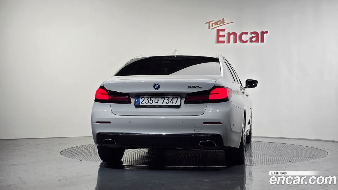 BMW 5-Series 2022