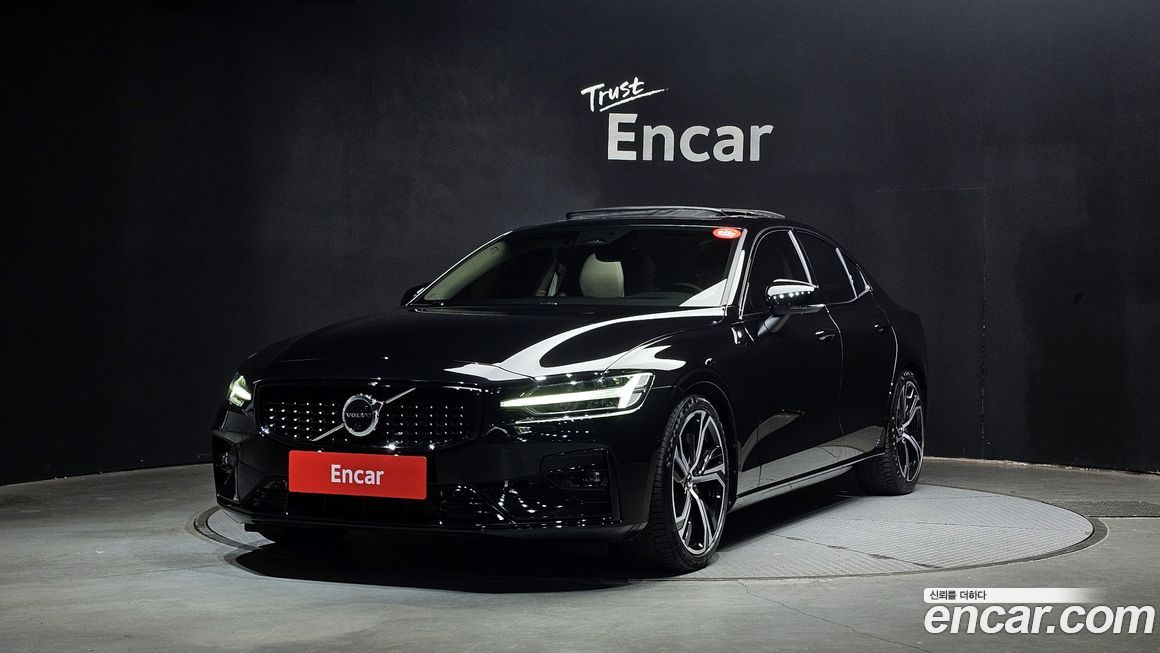 Volvo S60 2024