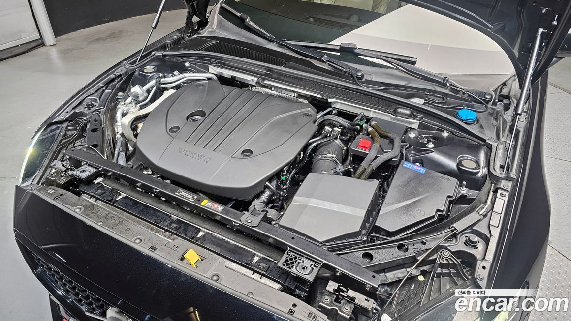 Volvo S60 2024