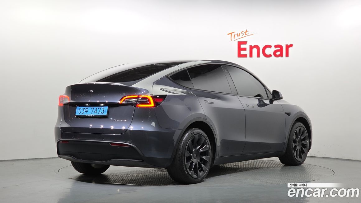 Tesla Model Y 2022