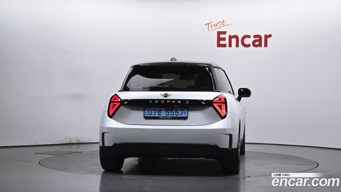 Mini Cooper 2024