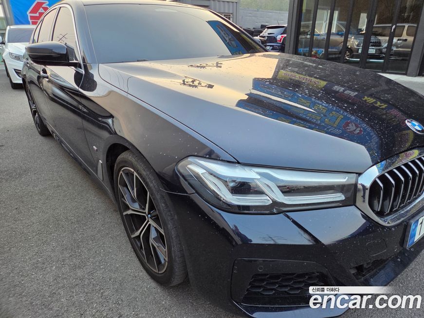 BMW 5-Series 2022
