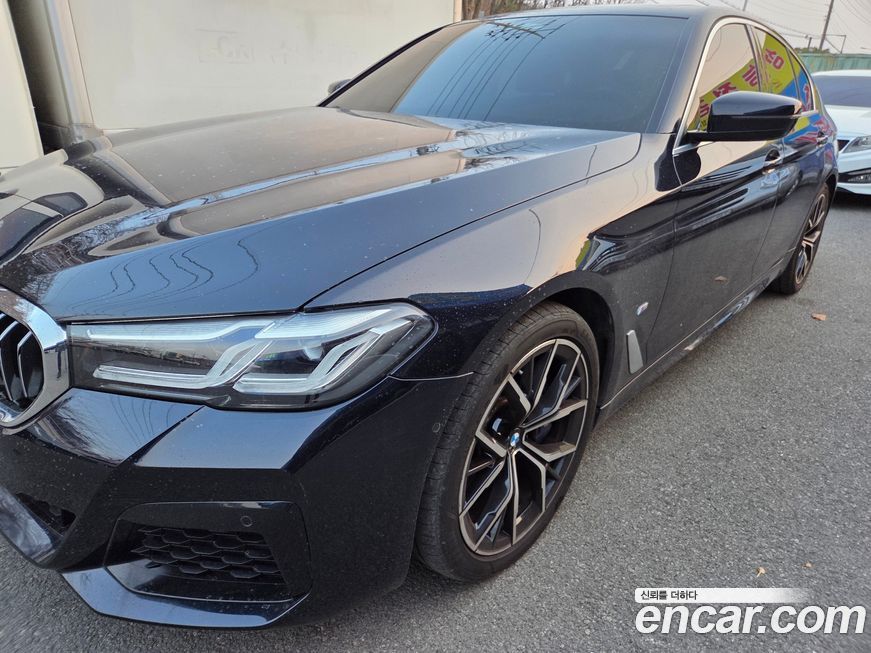BMW 5-Series 2022