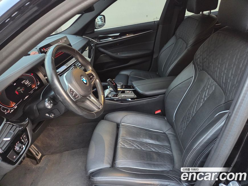 BMW 5-Series 2022