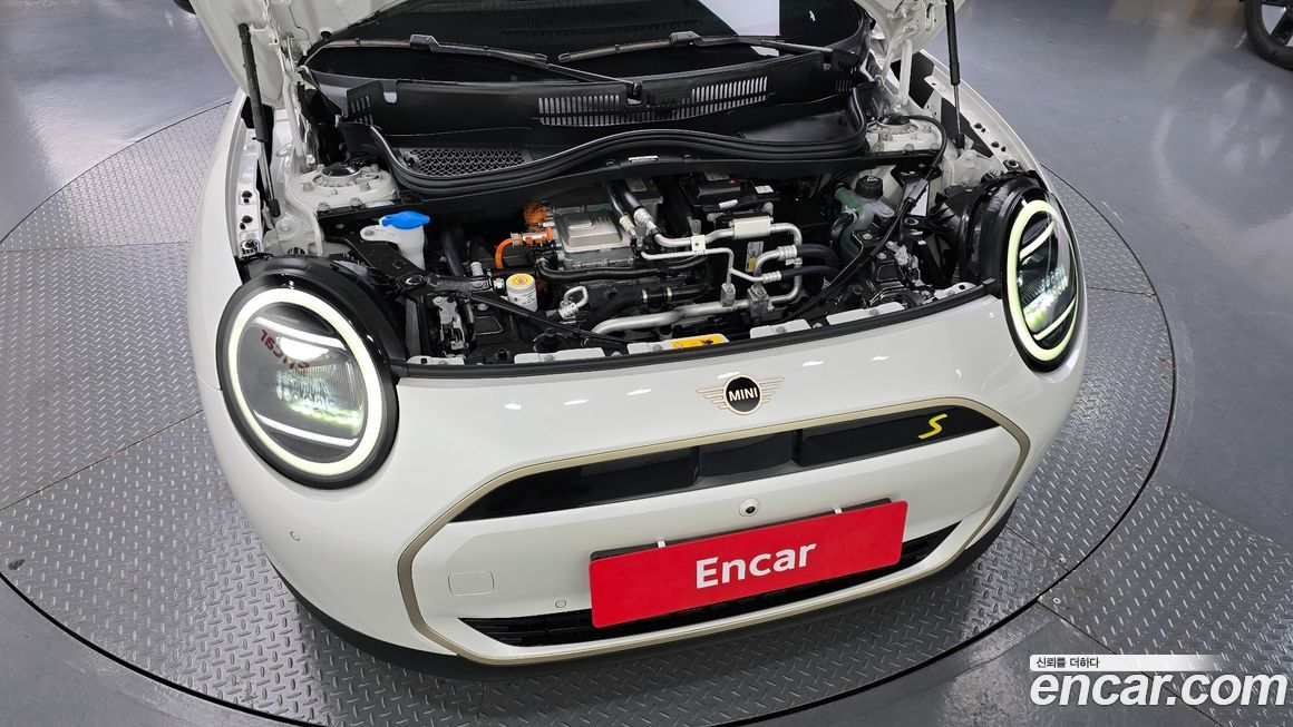 Mini Cooper 2024
