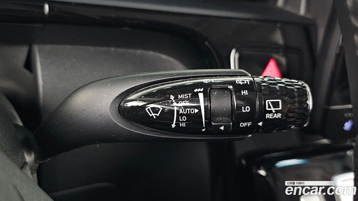 Hyundai Staria 2025