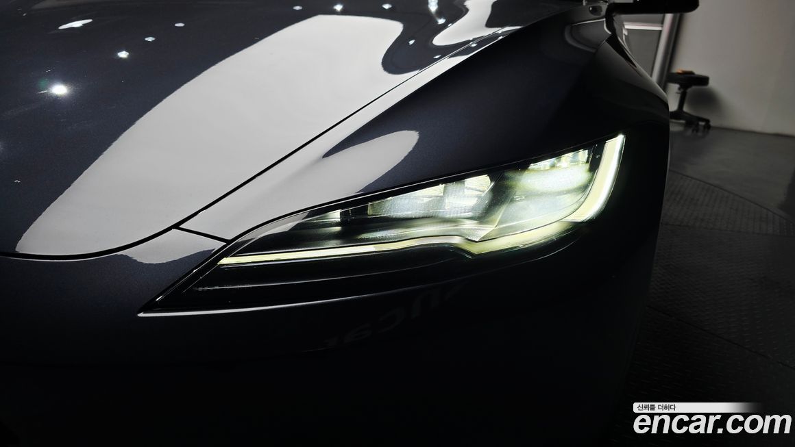 Tesla Model 3 2025
