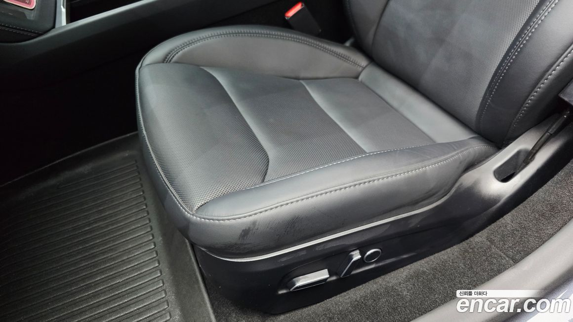 Tesla Model 3 2025