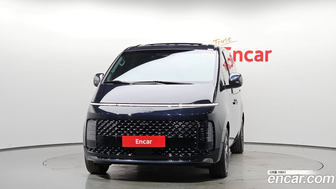 Hyundai Staria 2025