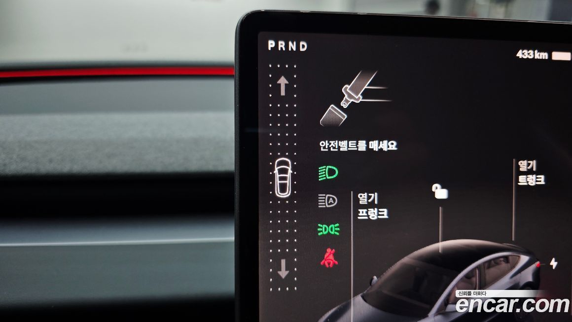 Tesla Model 3 2025