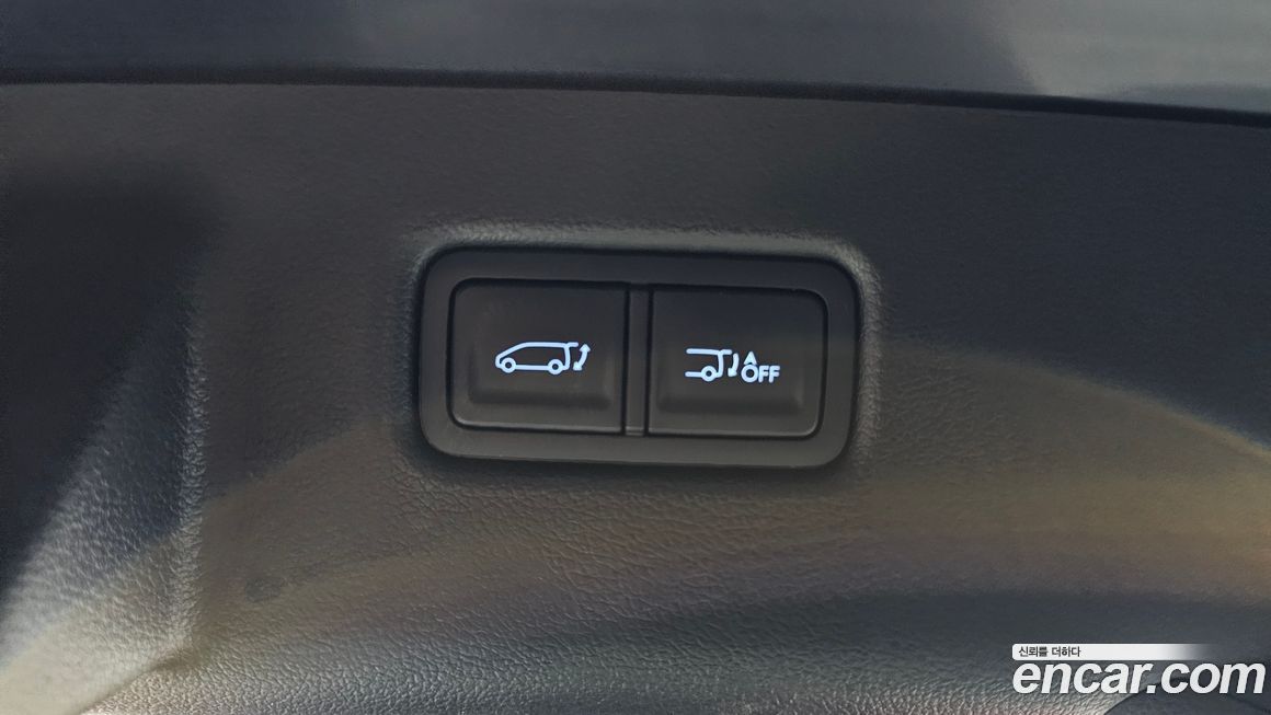 Hyundai Staria 2025
