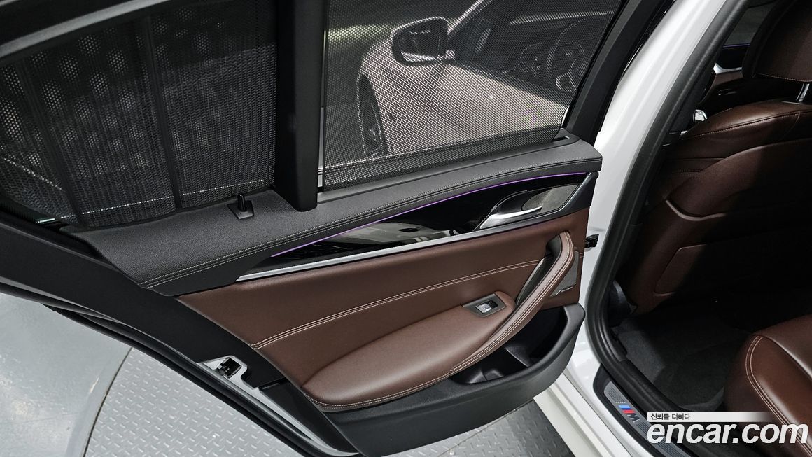 BMW 5-Series 2022