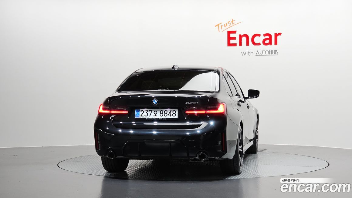 BMW 3-Series 2023