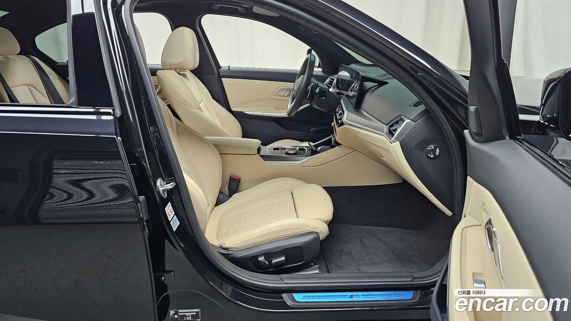 BMW 3-Series 2023