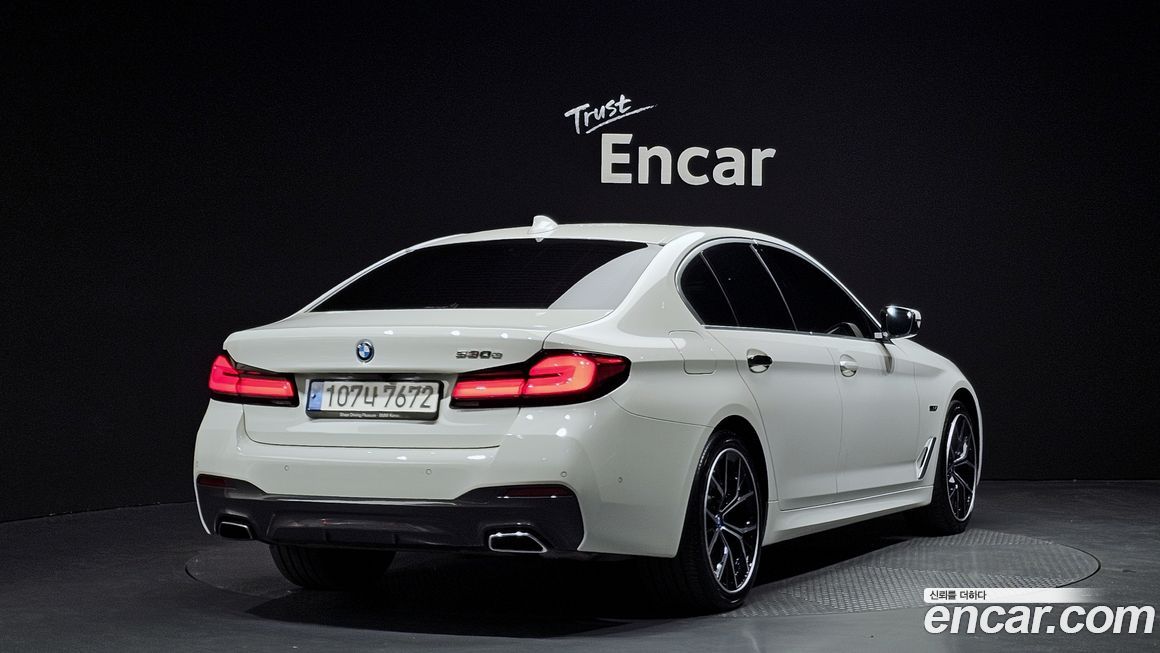 BMW 5-Series 2022