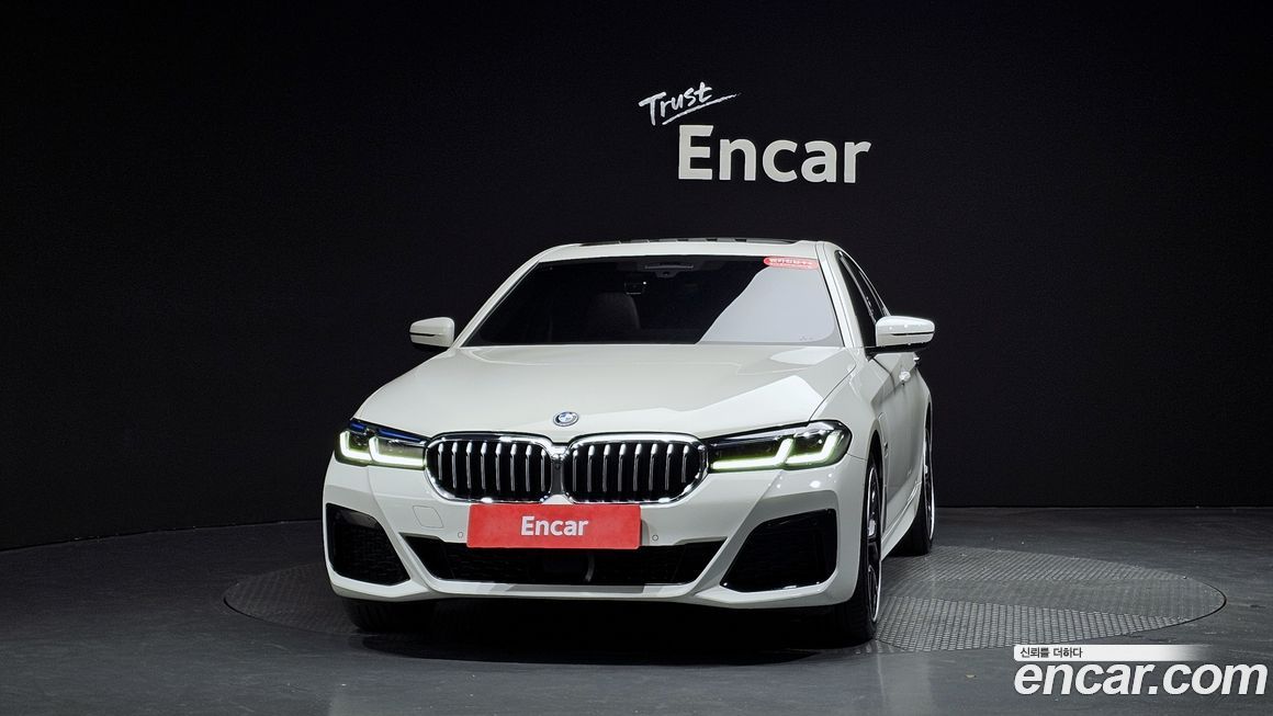BMW 5-Series 2022