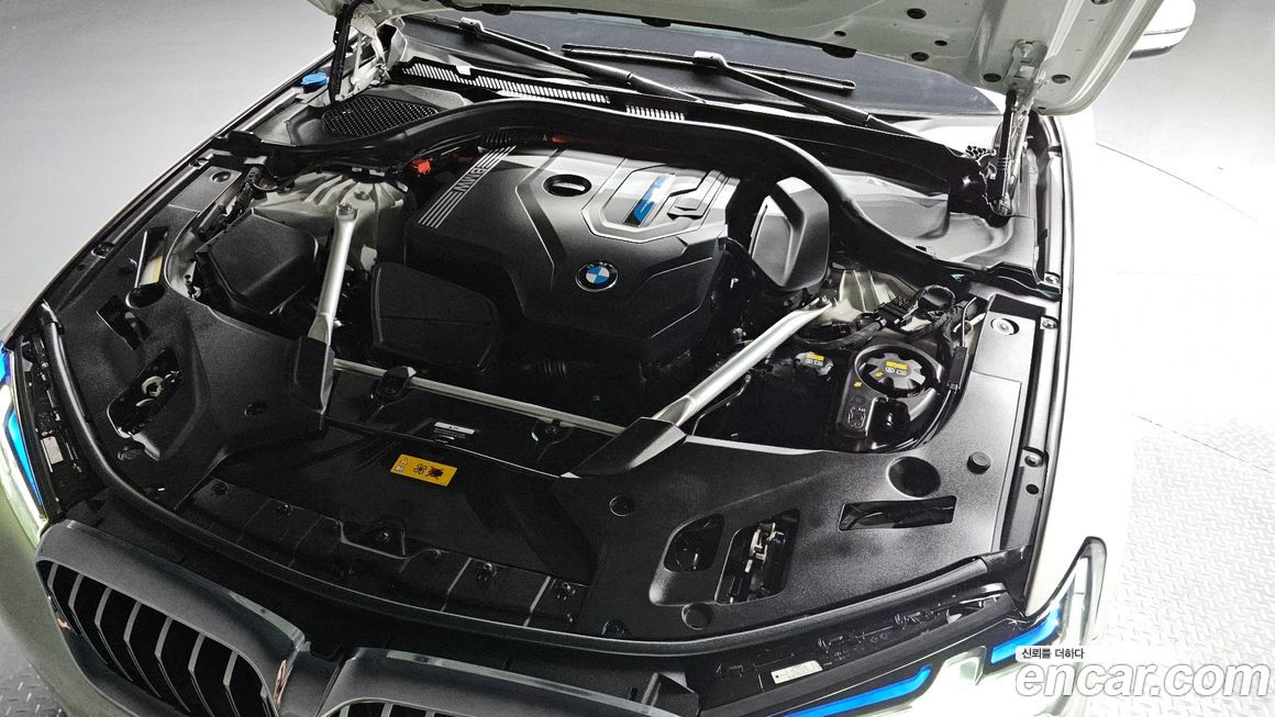 BMW 5-Series 2022