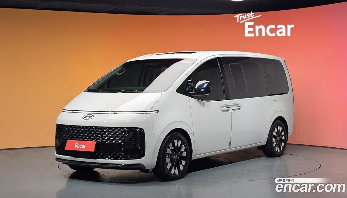 Hyundai Staria 2025
