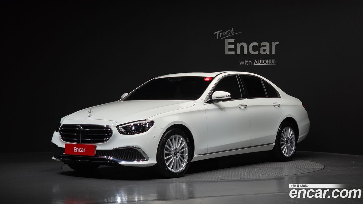 Mercedes-Benz E-Class 2023