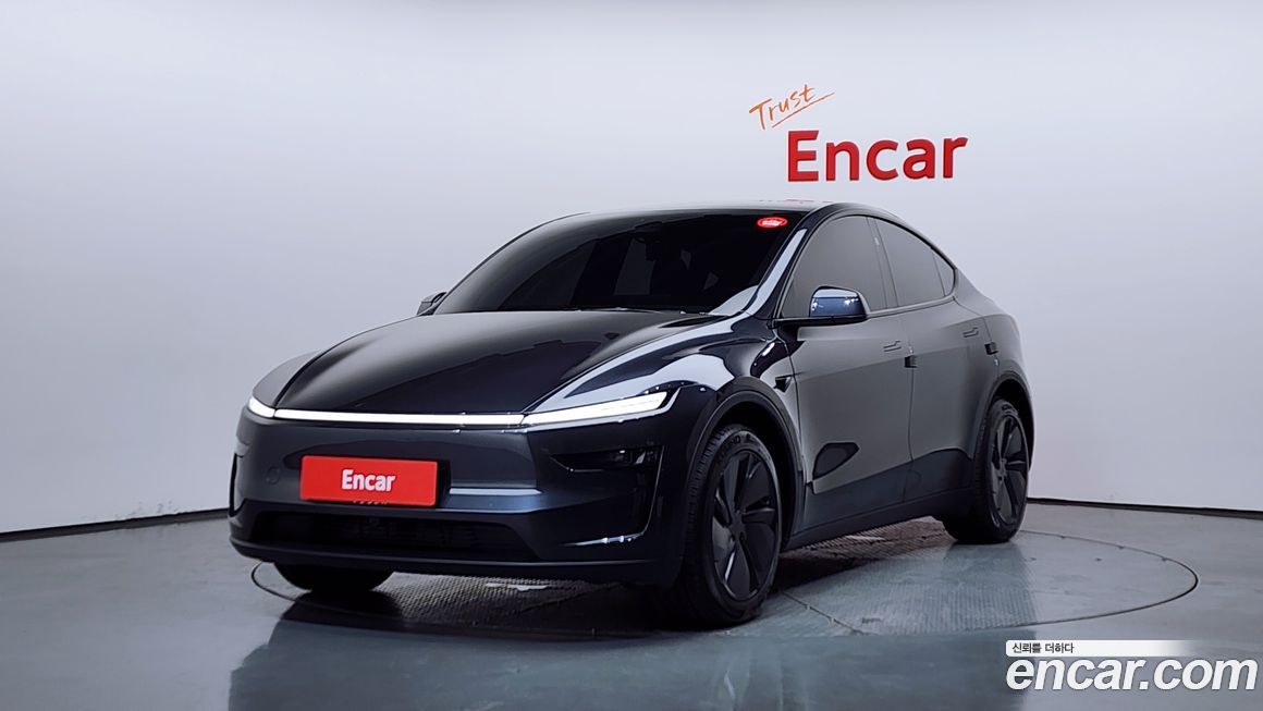 Tesla Model Y 2025