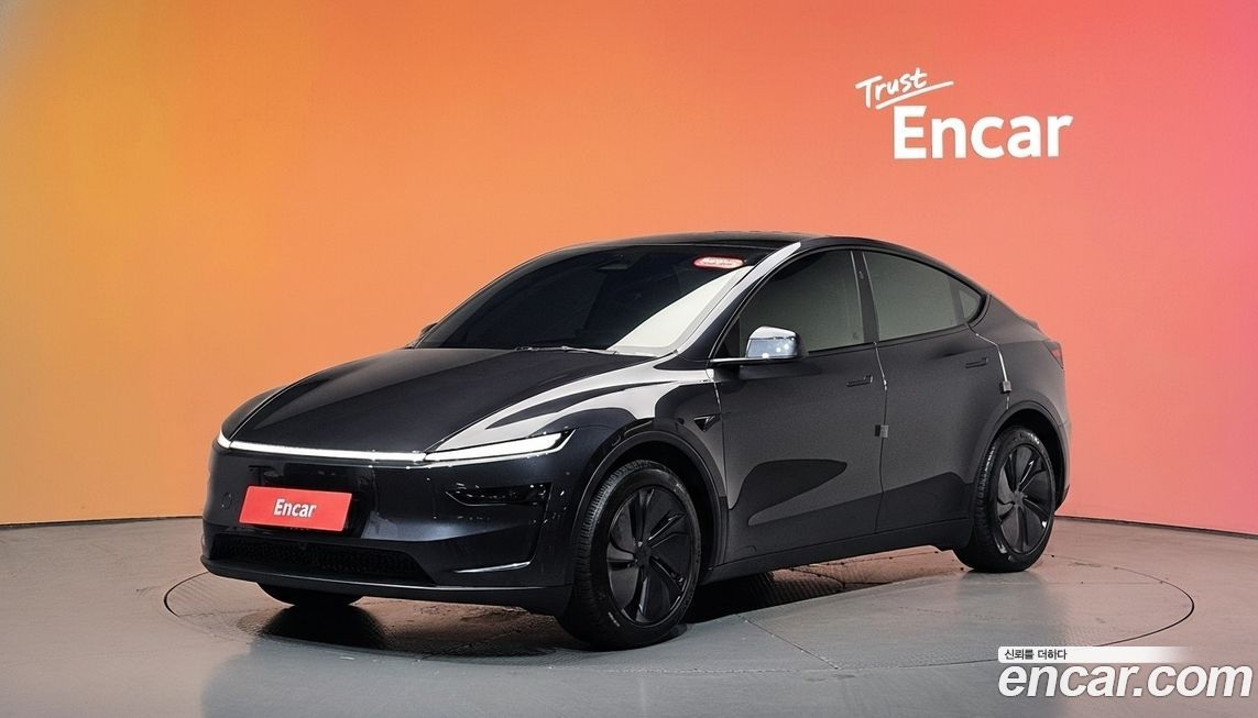 Tesla Model Y 2025