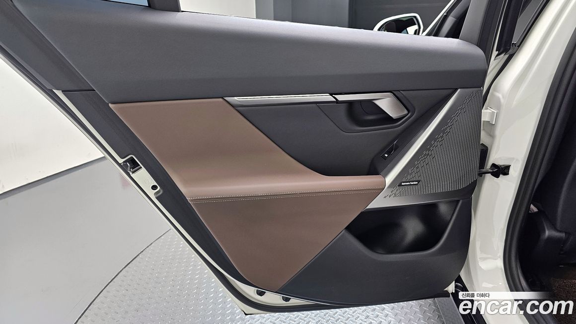 BMW 5-Series 2024