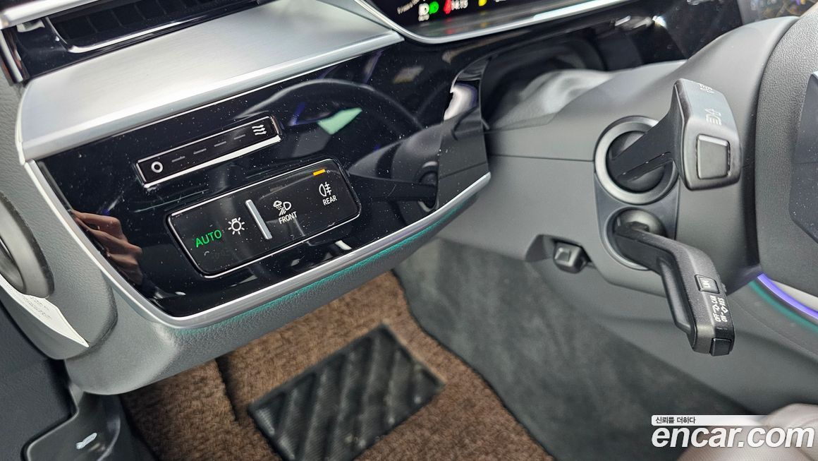 Audi A8 2021