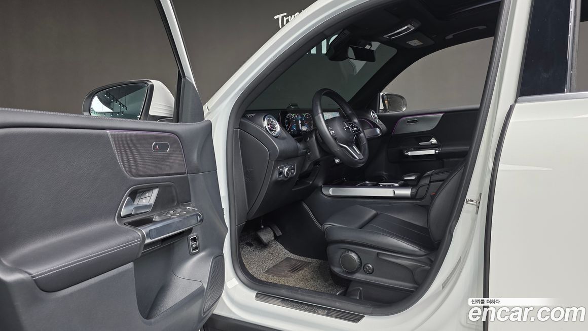 Mercedes-Benz GLB-Class 2022