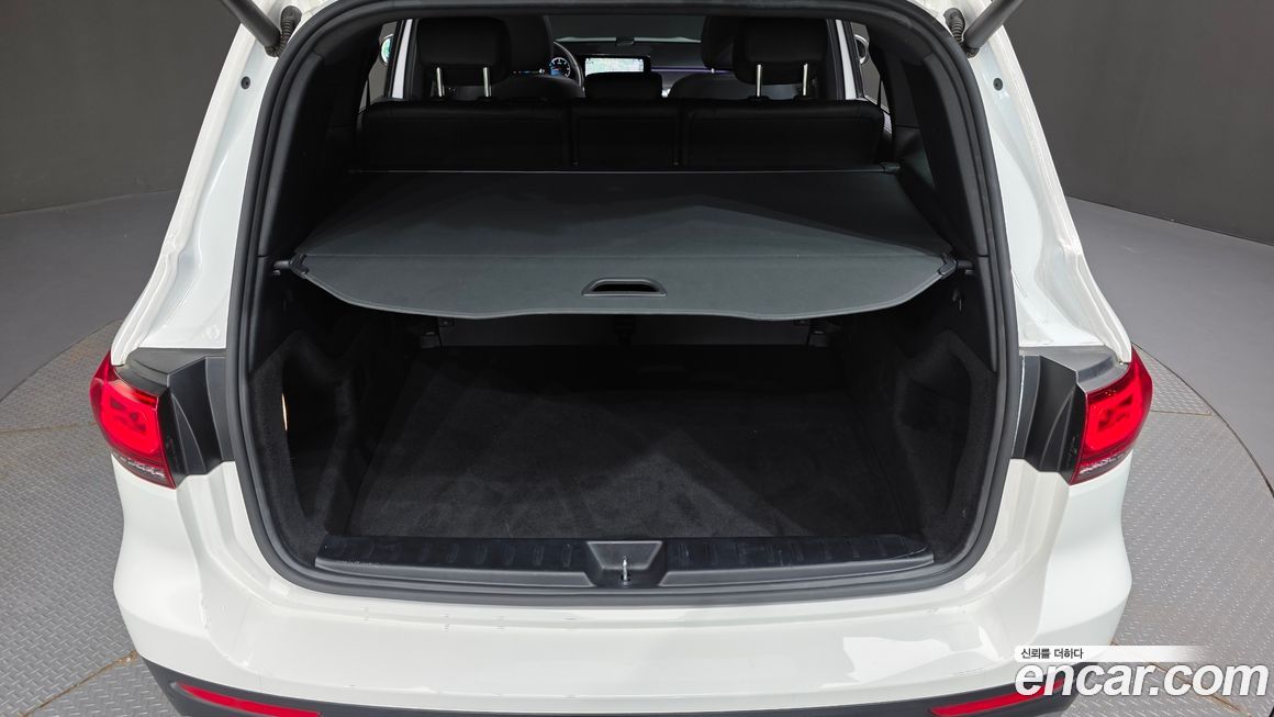 Mercedes-Benz GLB-Class 2022