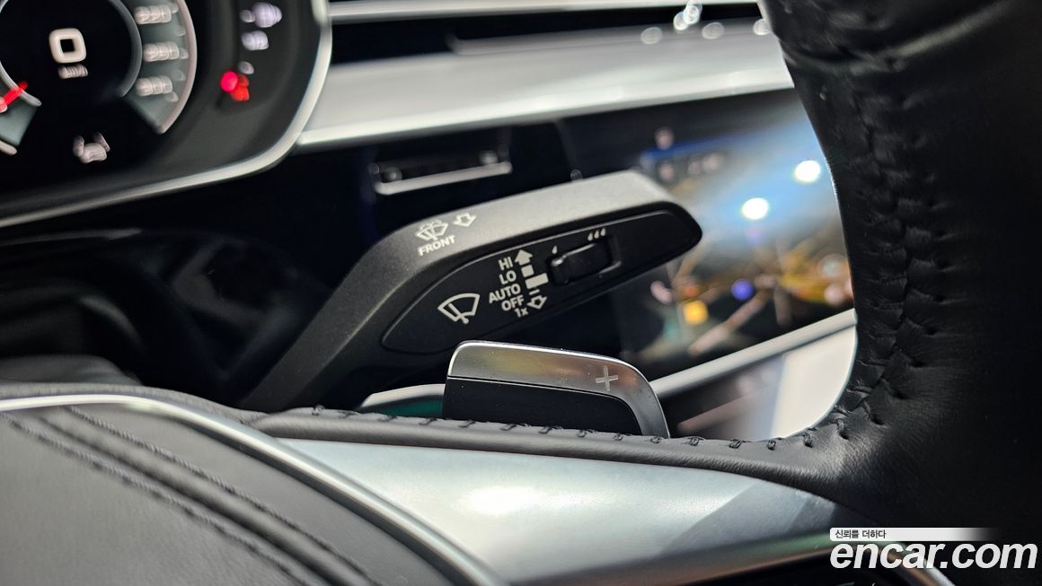 Audi A8 2021