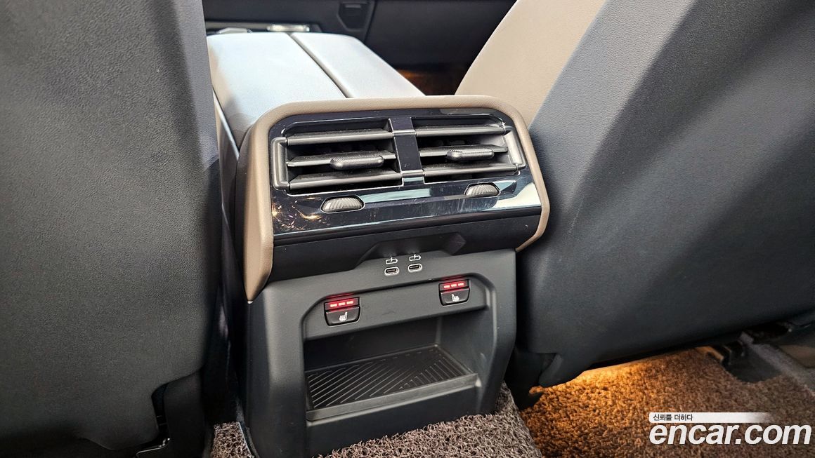 BMW 5-Series 2024