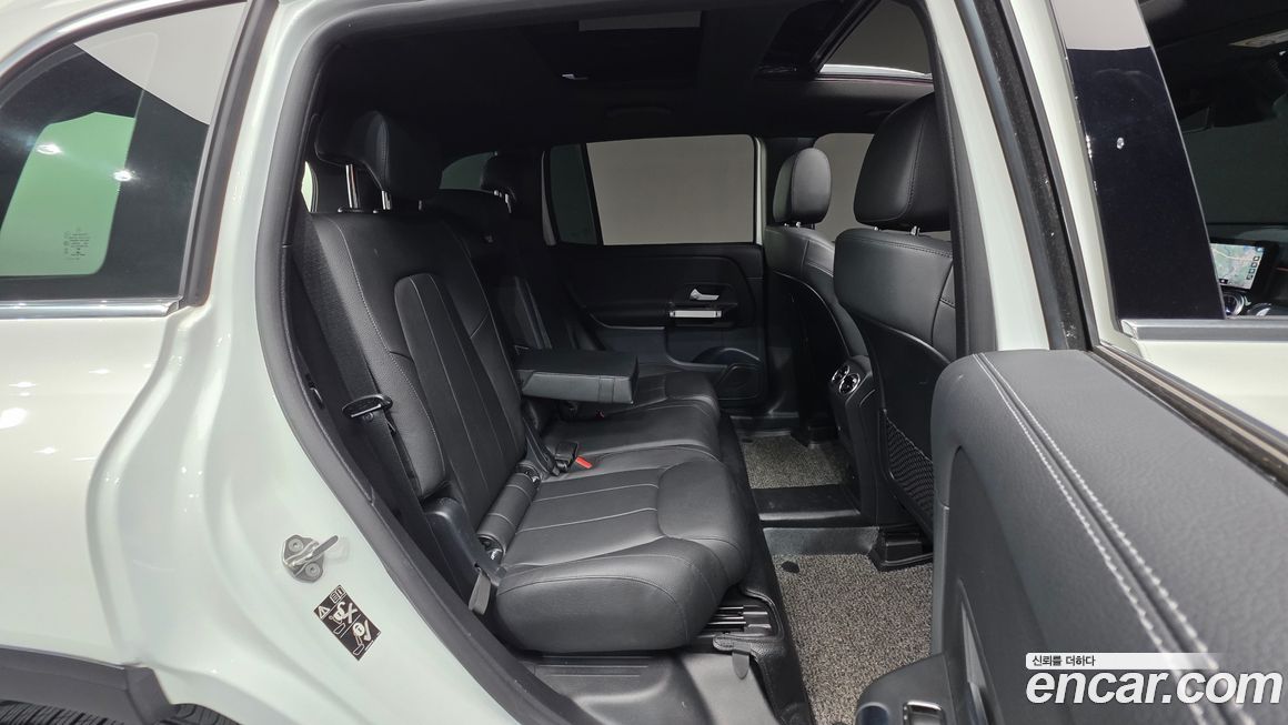Mercedes-Benz GLB-Class 2022