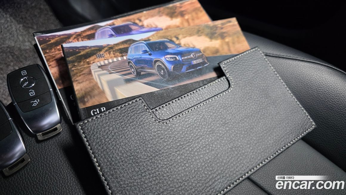 Mercedes-Benz GLB-Class 2022