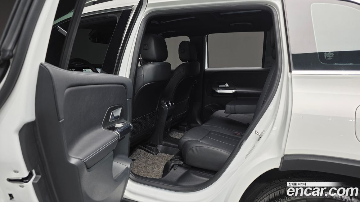 Mercedes-Benz GLB-Class 2022