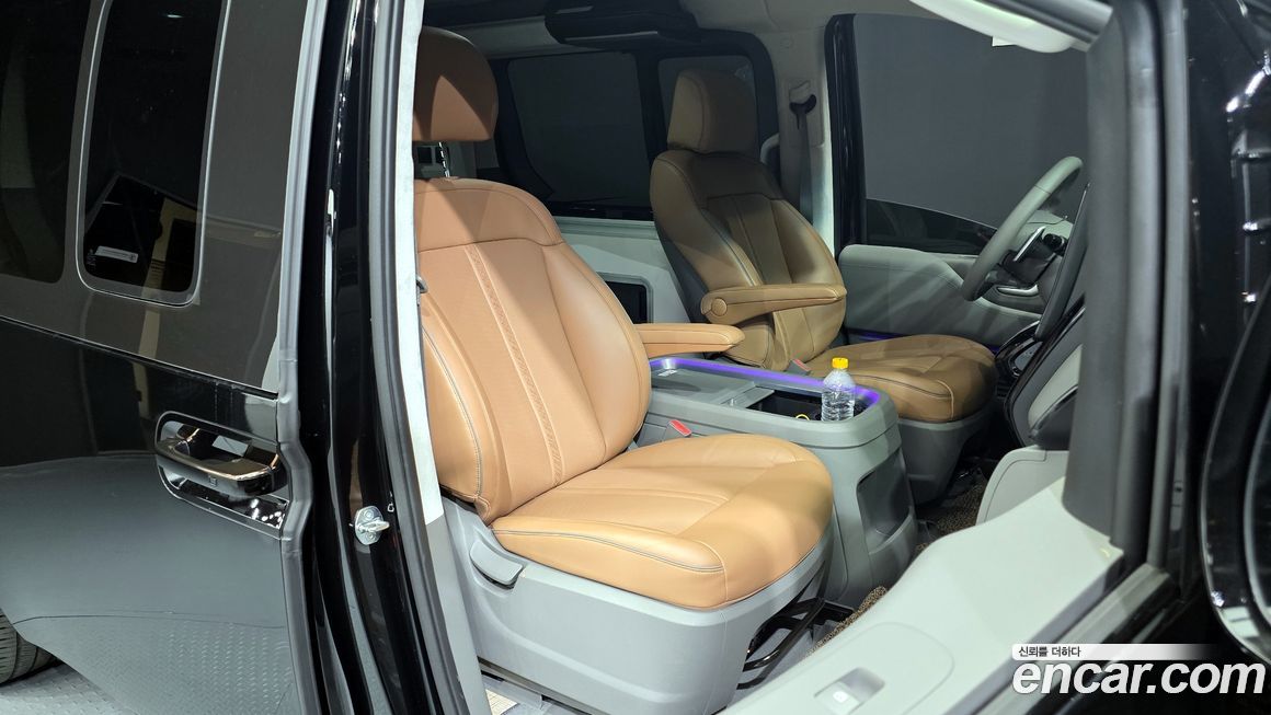 Hyundai Staria 2023