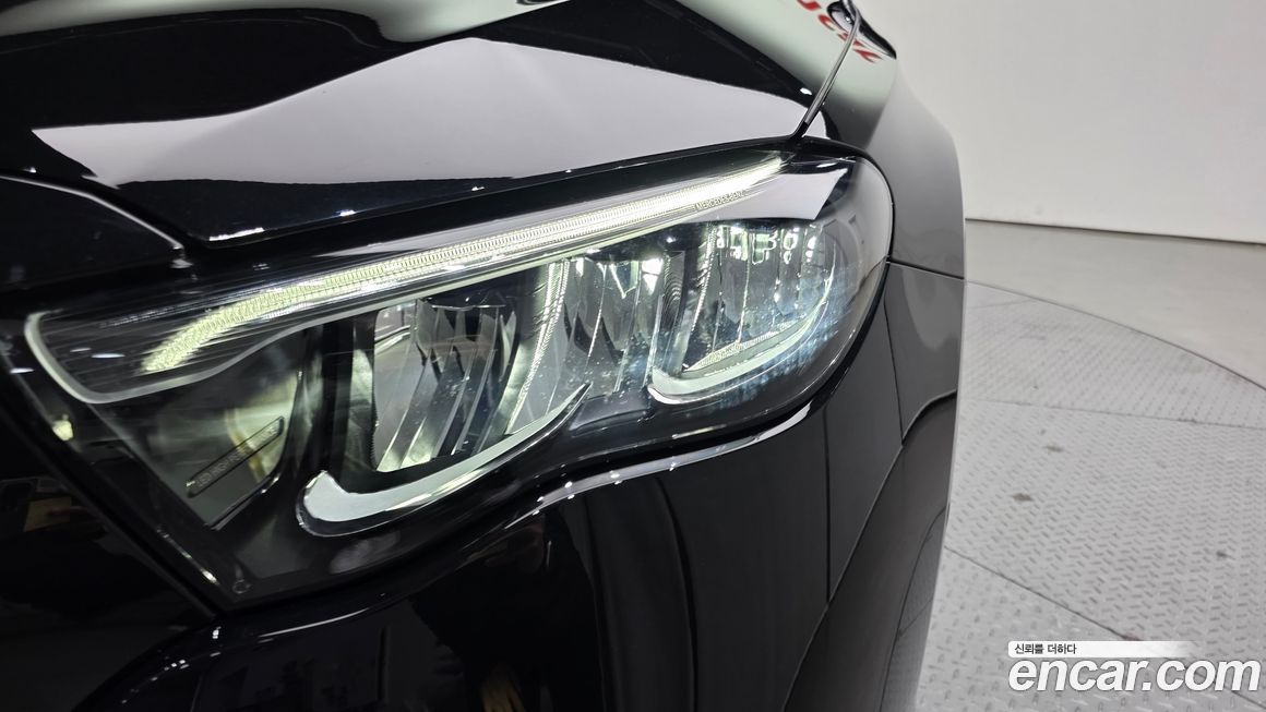 Mercedes-Benz E-Class 2025