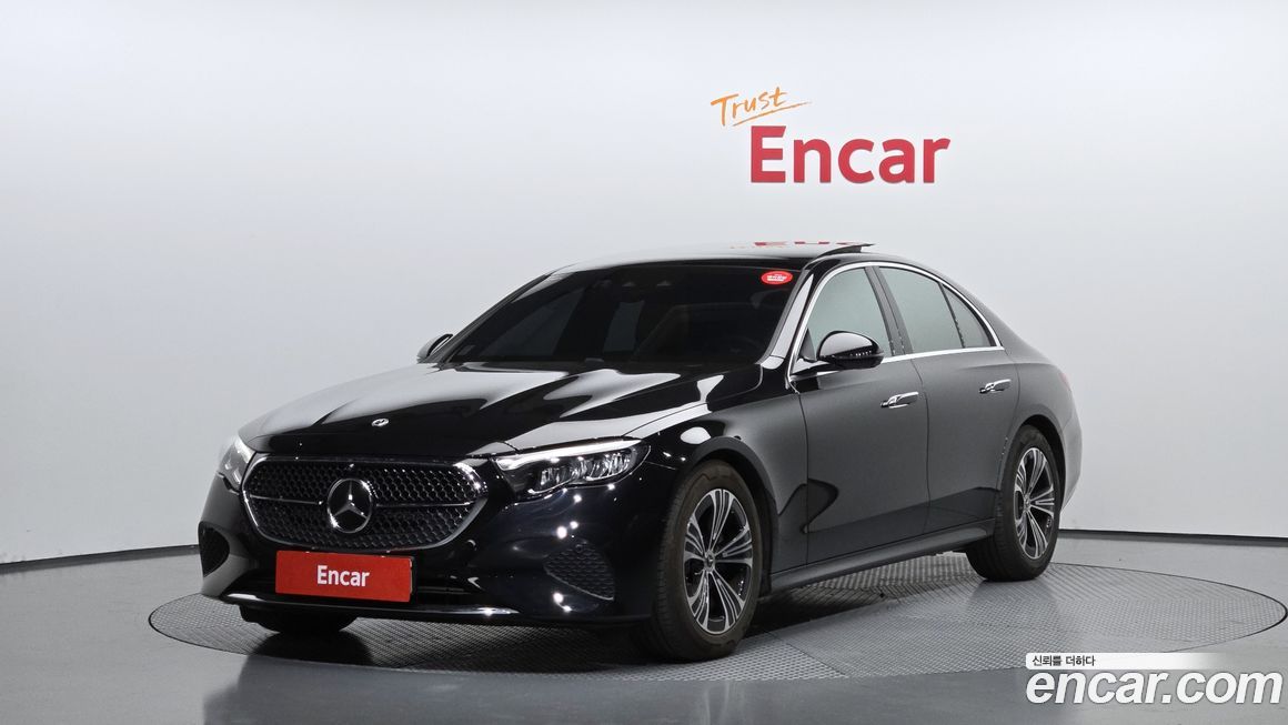 Mercedes-Benz E-Class 2024