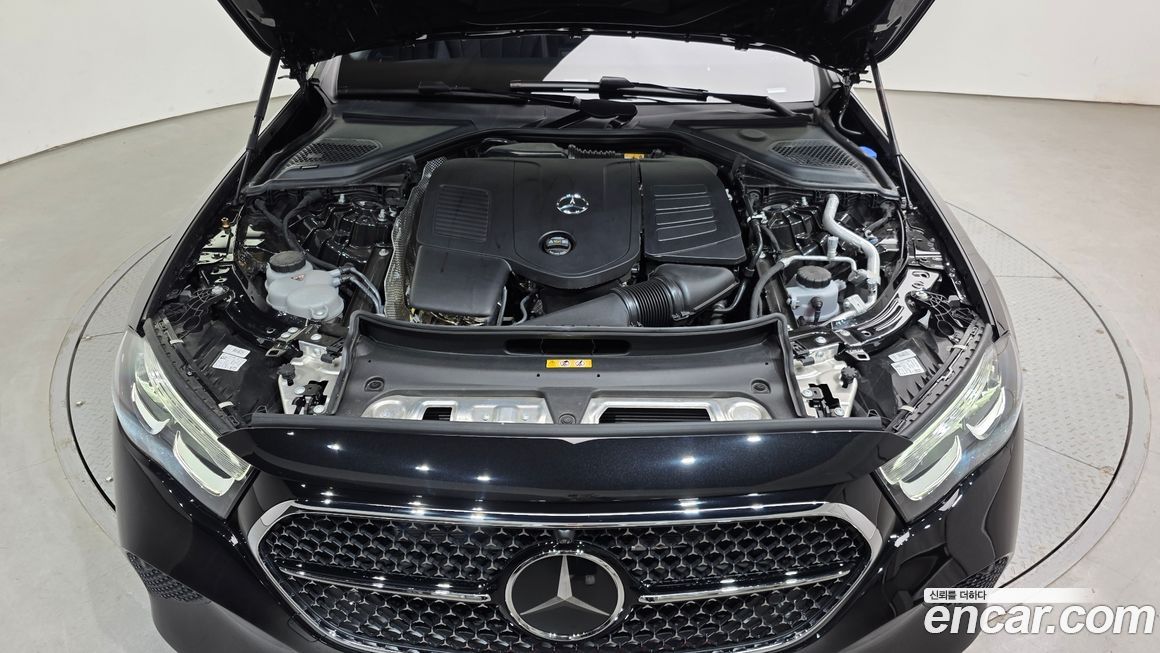 Mercedes-Benz E-Class 2025