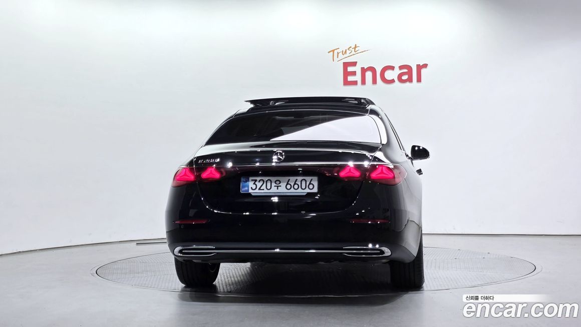 Mercedes-Benz E-Class 2025