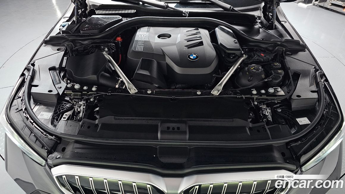 BMW 5-Series 2024
