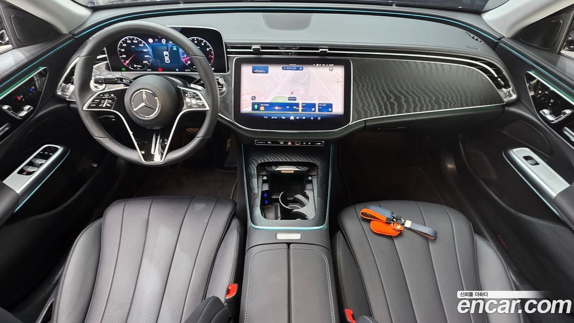 Mercedes-Benz E-Class 2025