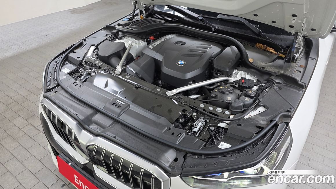 BMW 5-Series 2025